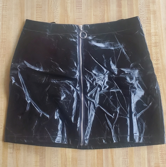 Forever 21 - 2 Pleather/PVC Miniskirts - Picture 2 of 7